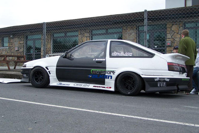 AE86 LEVIN 40mm FRONT FENDERS (DUAL DUCT)