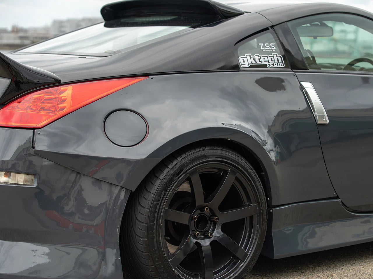 NISSAN 350Z Z33 50MM REAR FENDERS (Preorder)