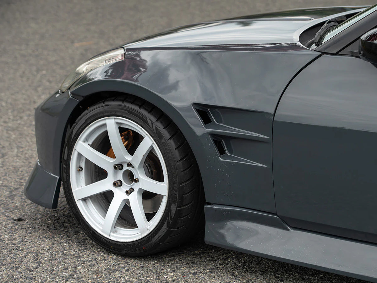 NISSAN 350Z Z33 30MM FRONT FENDERS (Preorder)