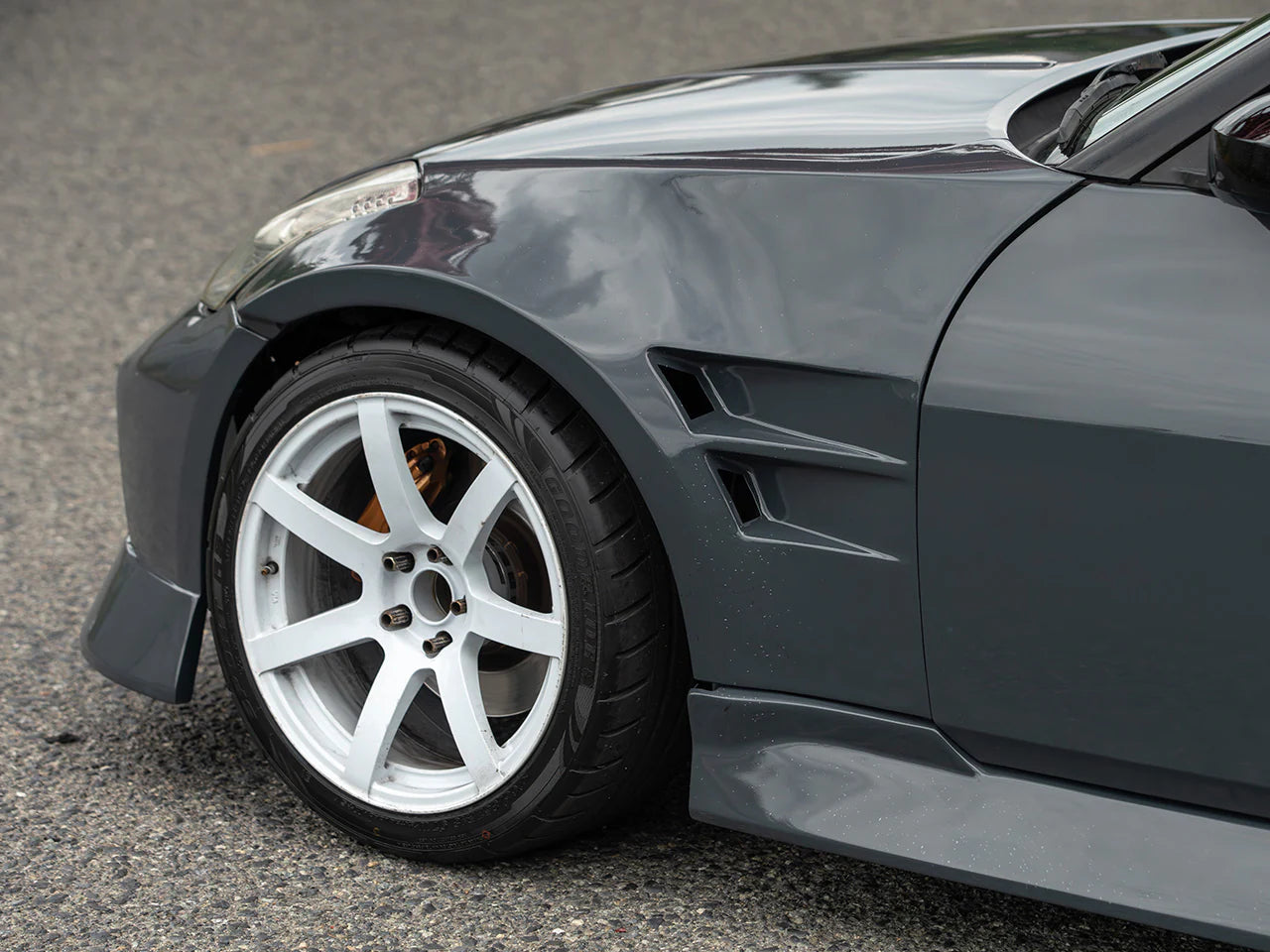 NISSAN 350Z Z33 30MM FRONT FENDERS (Preorder)