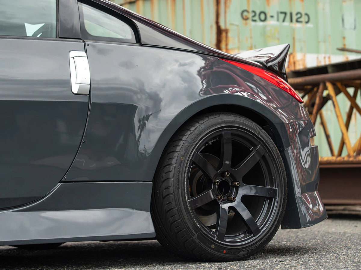 NISSAN 350Z Z33 50MM REAR FENDERS (Preorder)